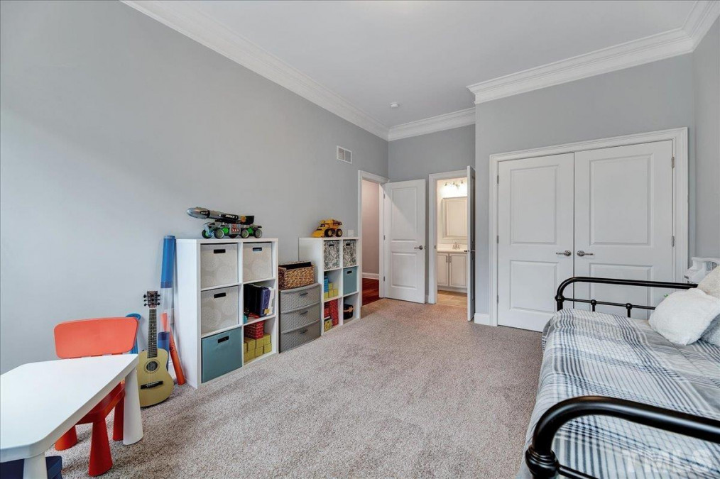 2100 Vittorio Ln Apex, NC 27502