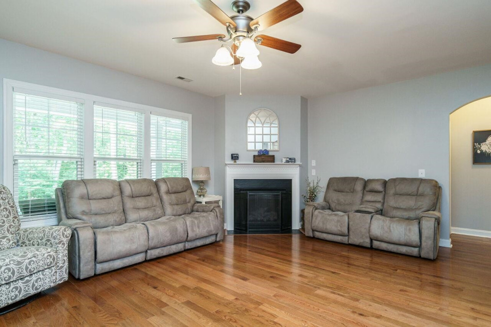 2115 Wimberly Woods Dr Sanford, NC 27330