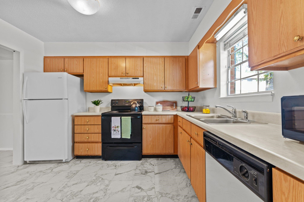 1209 Manassas Ct Raleigh, NC 27609