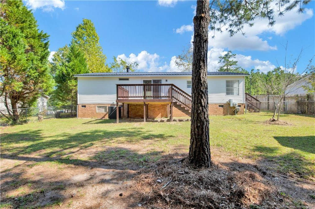 310 Laurel Dr Spring Lake, NC 28390