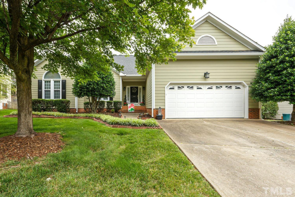 105 Copper Hill Dr, Cary, NC 27518 Raleigh Realty