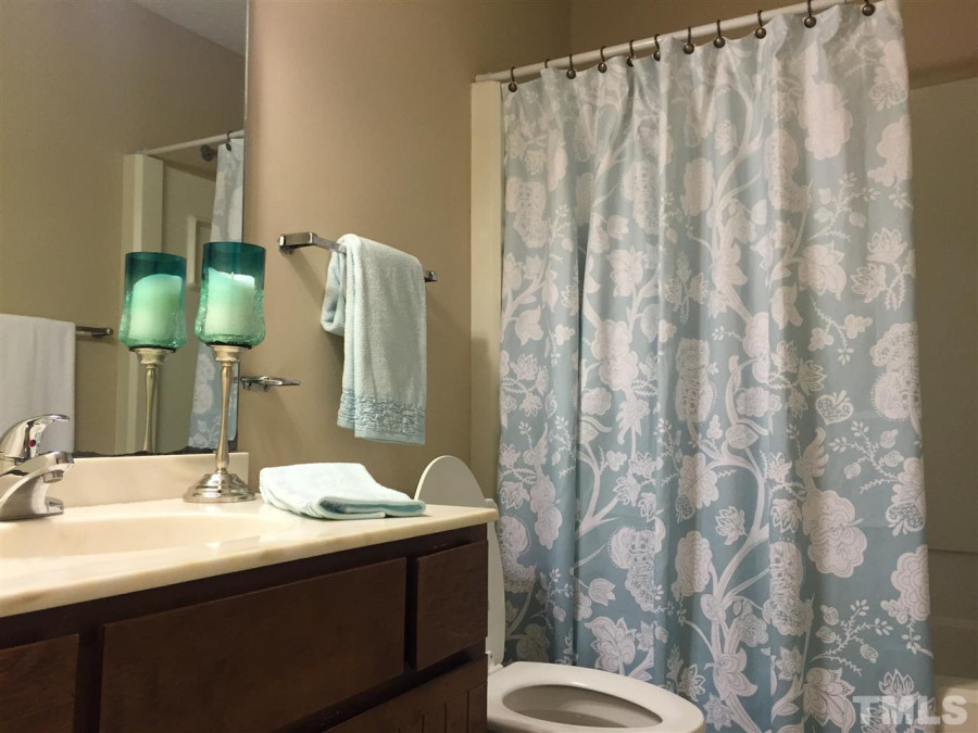 1124 Cedarhurst Dr, Raleigh, NC 27609 Raleigh Realty