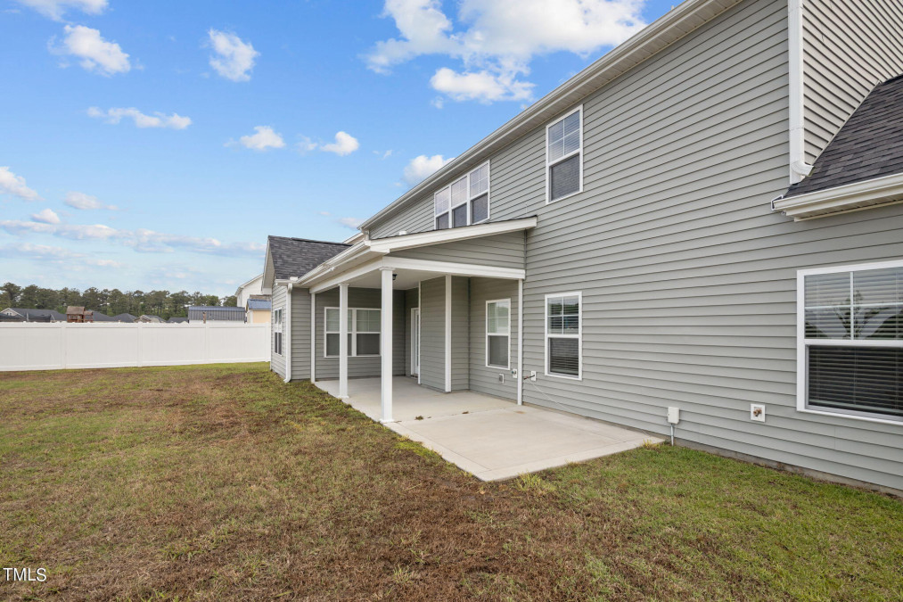 2752 Chalet Cir Winterville, NC 28590