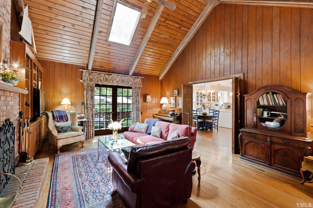 4809 Sleepy Hollow Dr Raleigh, NC 27612