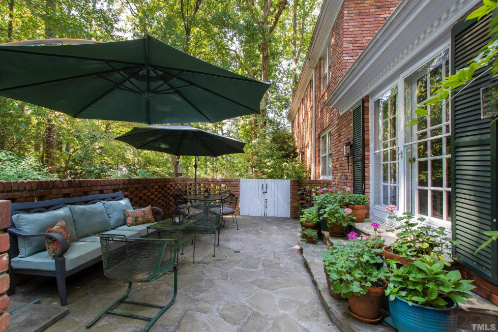 4809 Sleepy Hollow Dr Raleigh, NC 27612