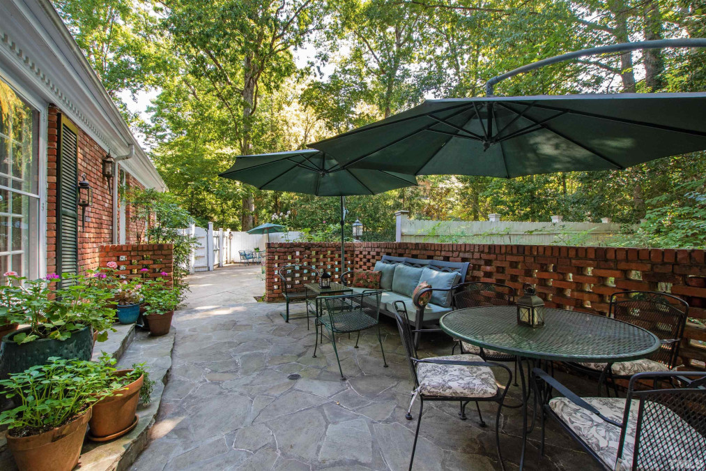 4809 Sleepy Hollow Dr Raleigh, NC 27612
