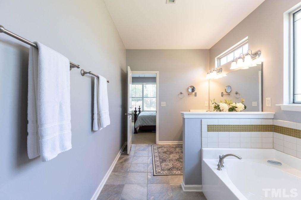 728 Glenville Lake Dr Fuquay Varina, NC 27526