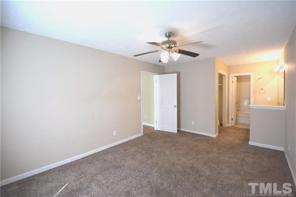 6843 Shawcross Ln Fayetteville, NC 28314