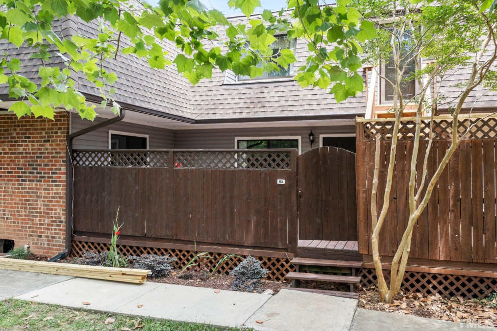 113 Brookberry Cir Chapel Hill, NC 27517