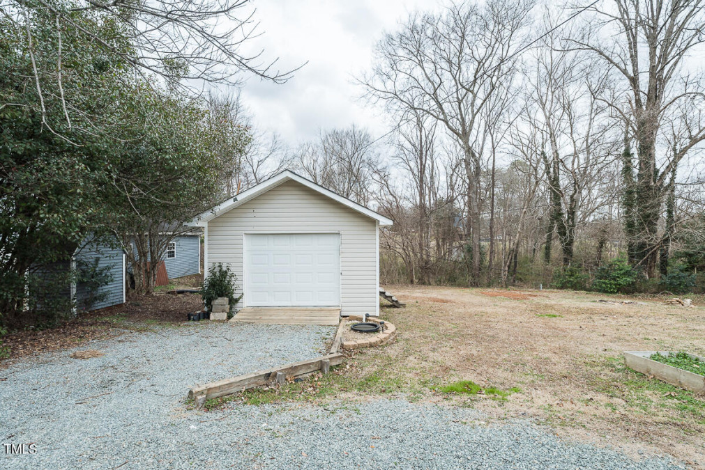 2318 Swepsonville Rd, Graham, NC 27253 Raleigh Realty