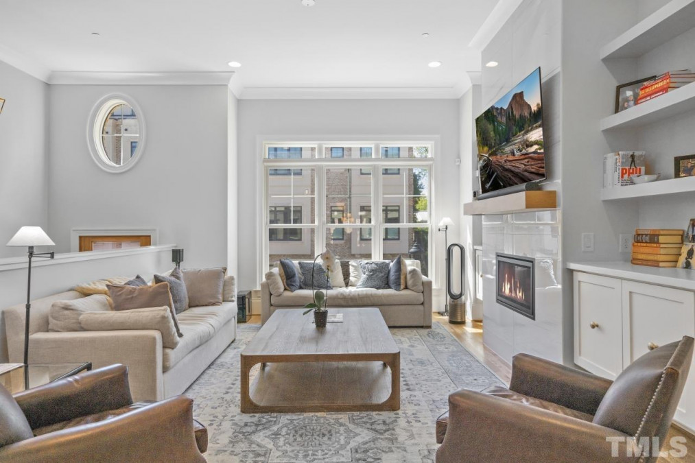 2120 Oberlin Village Dr, Raleigh, NC 27605 Raleigh Realty