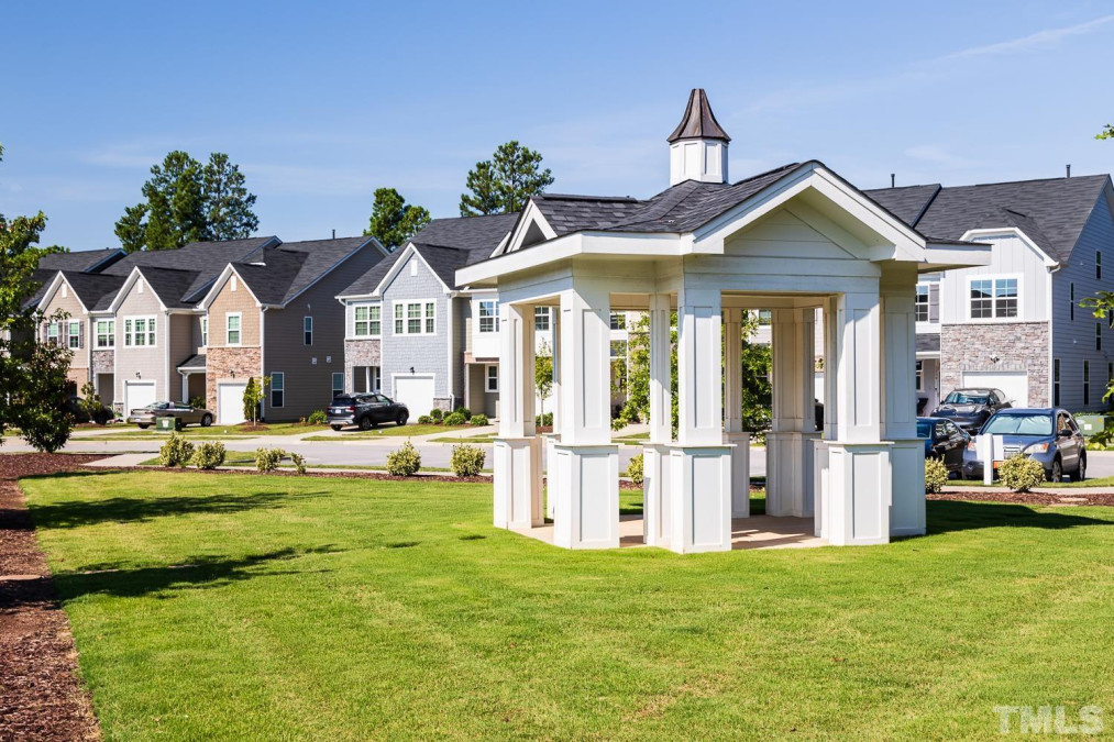 2842 Lanasa Ln Apex, NC 27523
