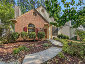 121 Sterlingdaire Dr Cary, NC 27511
