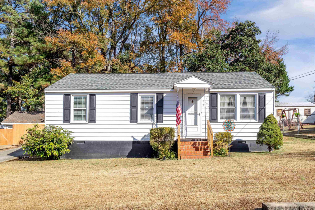 902 Joyner St, Clayton, NC 27520 Raleigh Realty