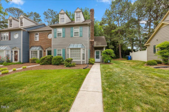 2927 Faversham Pl Raleigh, NC 27604