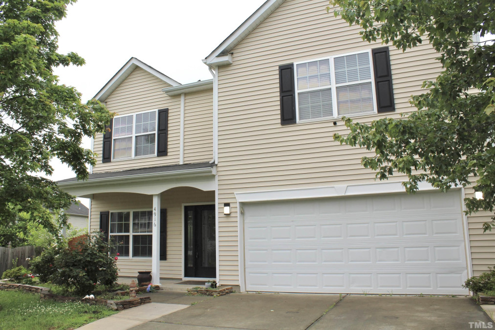 4916 Swanns Mill Dr Durham, NC 27704