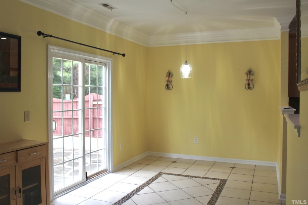 4916 Swanns Mill Dr Durham, NC 27704