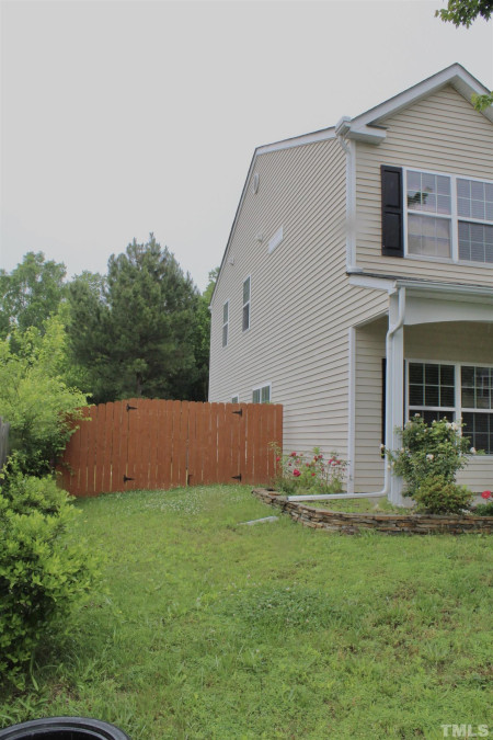 4916 Swanns Mill Dr Durham, NC 27704