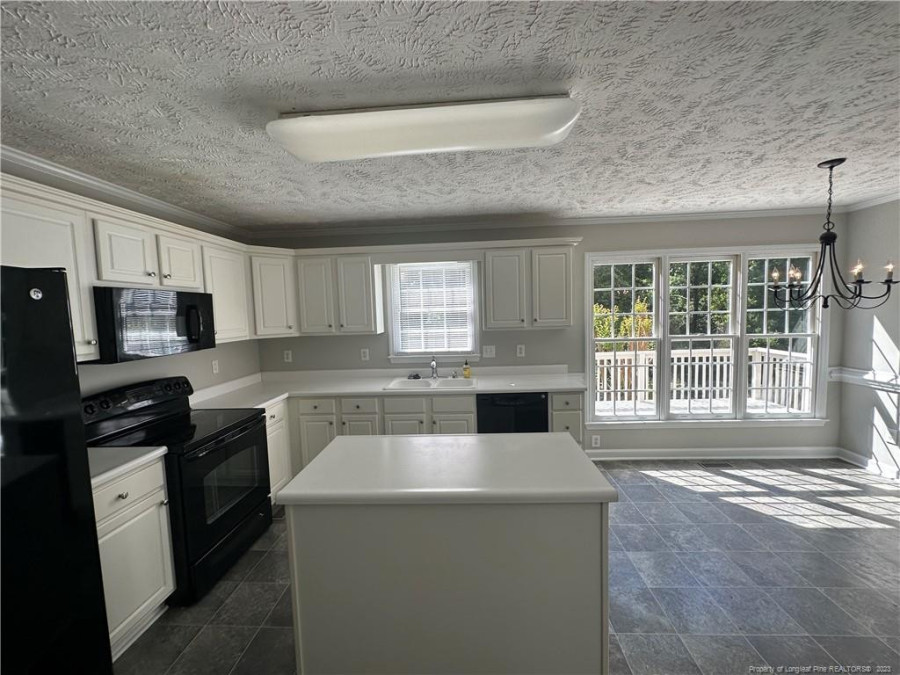 5811 Cherrystone Fayetteville, NC 28311