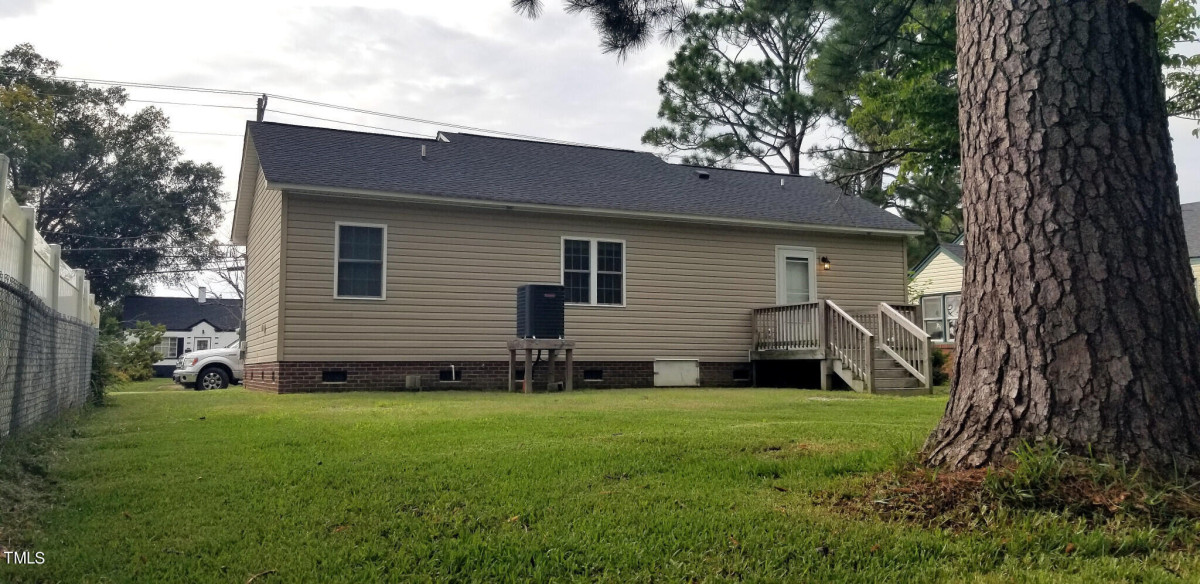 514 Godwin Ave Lumberton, NC 28358