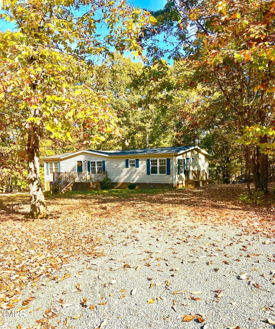 6602 Forest Grove Dr Snow Camp, NC 27349