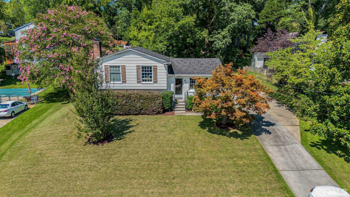 4705 Radcliff Rd, Raleigh, NC 27609 Raleigh Realty