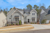 3812 Stoneridge Forest Dr Raleigh, NC 27612