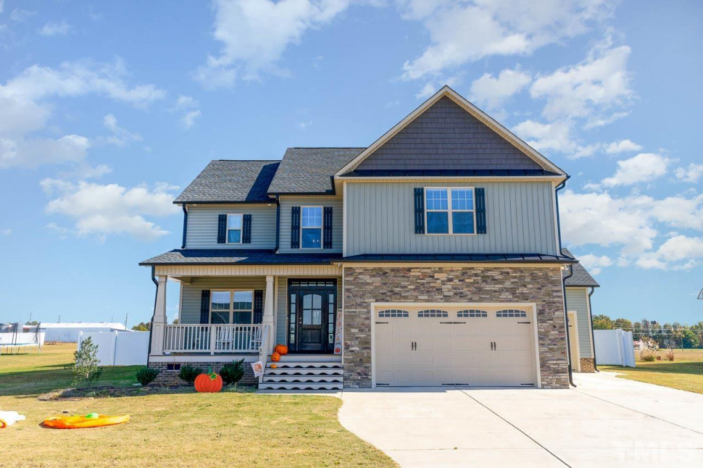 89 Lassiter Hills Dr, Four Oaks, NC 27524 Raleigh Realty