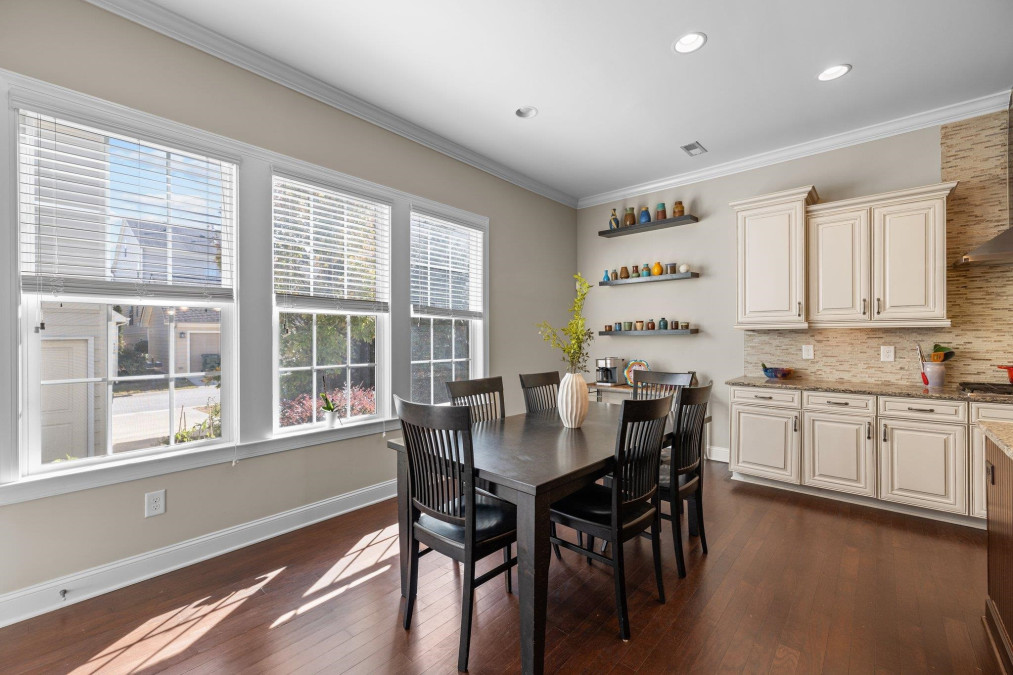 4115 Bluff Oak Dr Cary, NC 27519