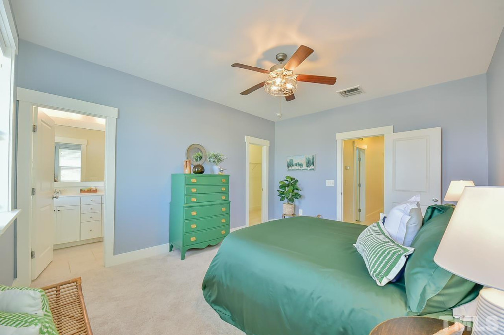52 Summersweet Ln Chapel Hill, NC 27516