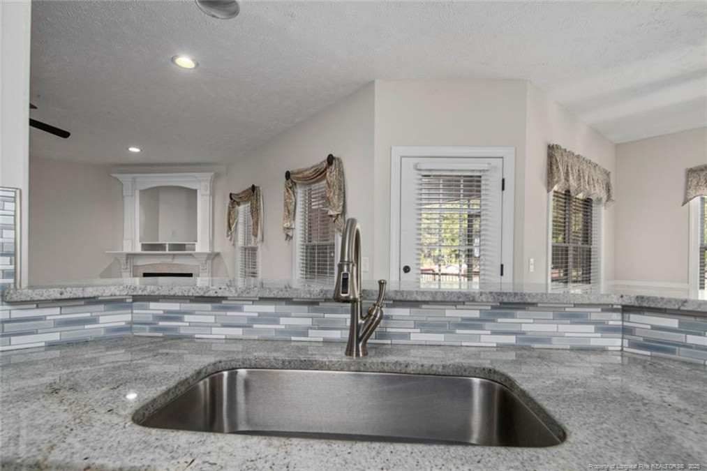 4305 Sanderosa Rd Fayetteville, NC 28312