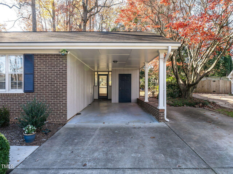 4209 Redington  Raleigh, NC 27609