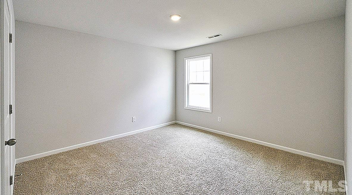 1302 Abington Dr Mebane, NC 27302
