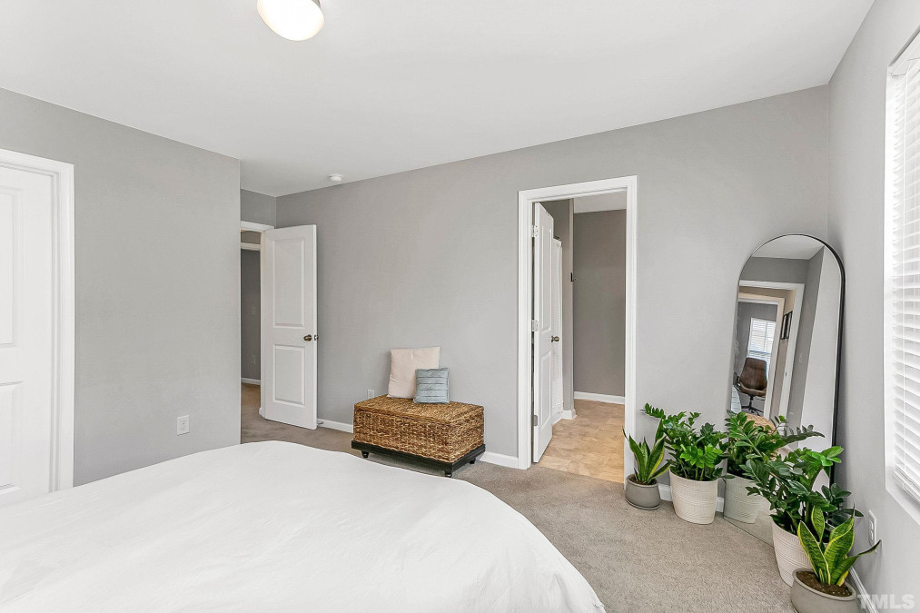 1292 Copper Cir Mebane, NC 27302