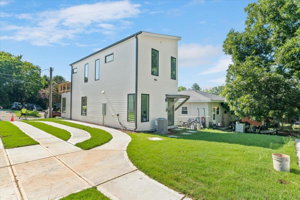 506 Commonwealth St Durham, NC 27701
