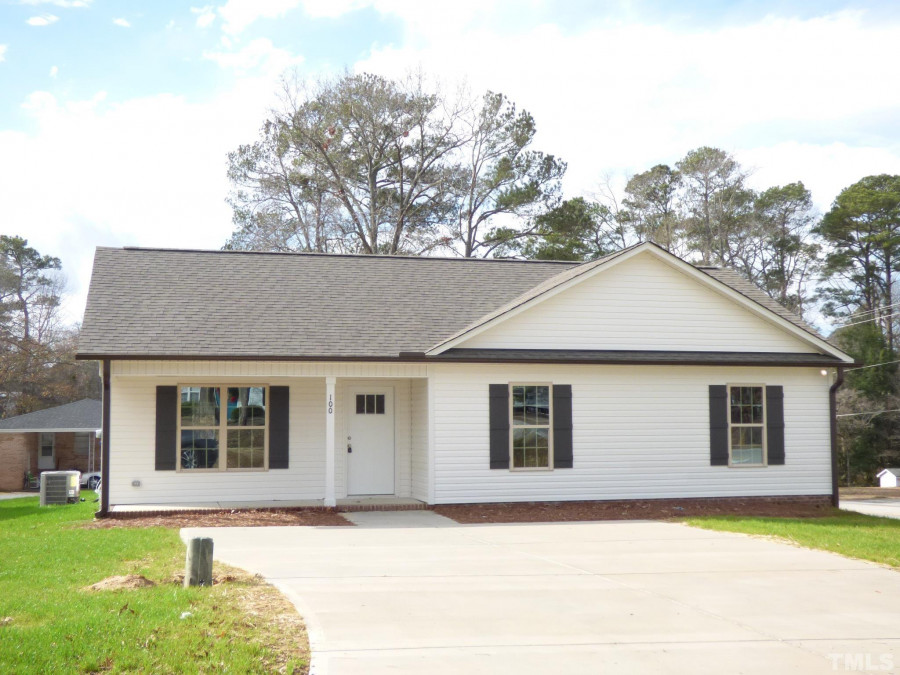 100 Evans St, Four Oaks, NC 27524 Raleigh Realty
