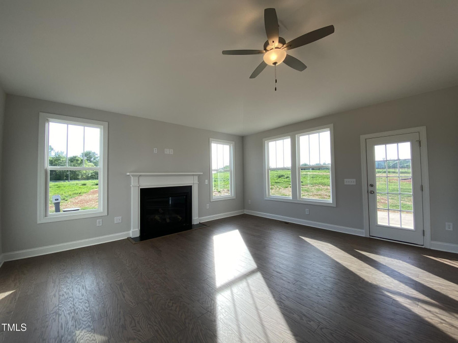 4881 Grosbeak Ct Mebane, NC 27302