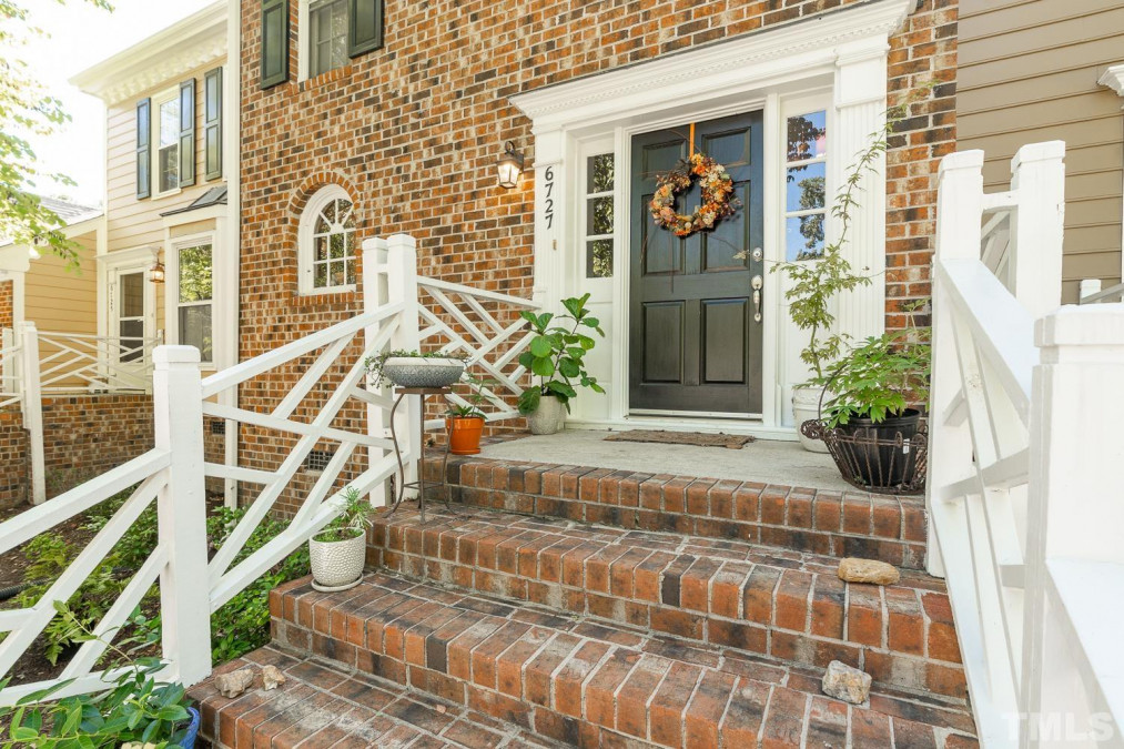 6727 Queen Annes Dr, Raleigh, NC 27613 Raleigh Realty