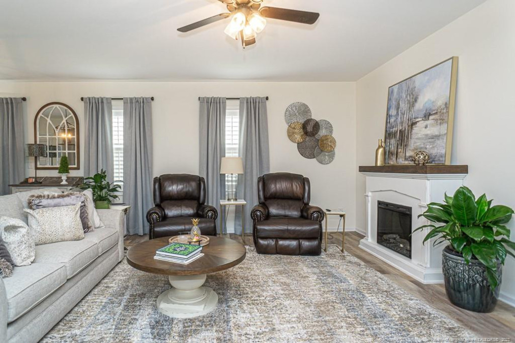 1151 Meadow Creek Fayetteville, NC 28304