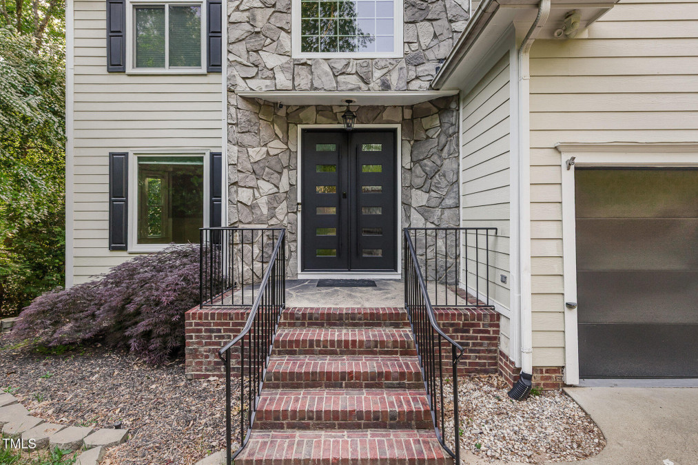 208 Camden Forest Dr Cary, NC 27518