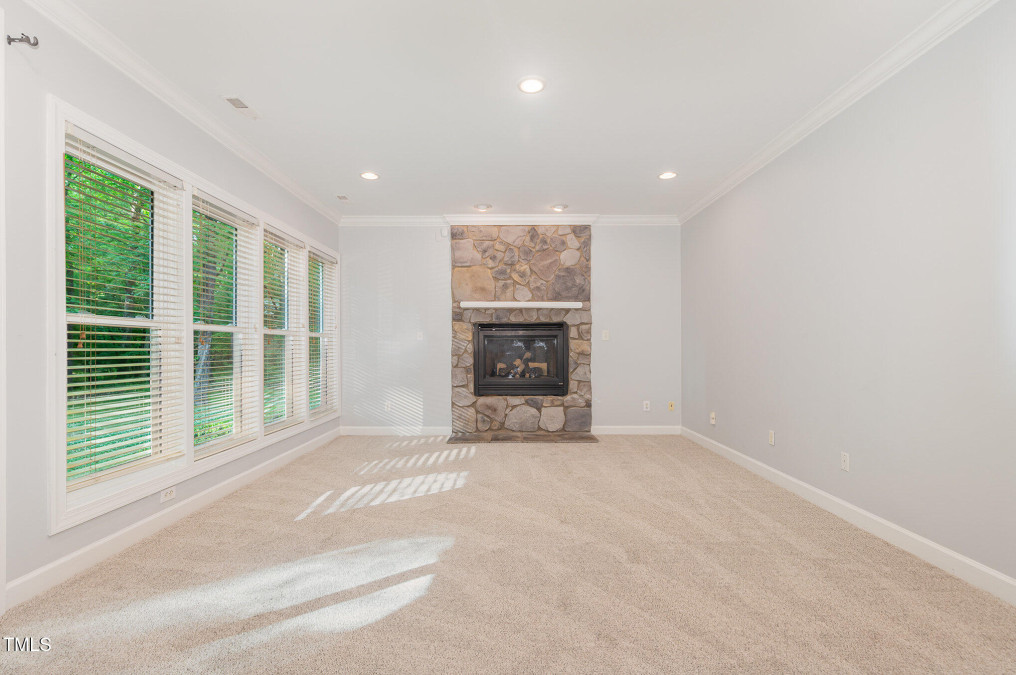 208 Camden Forest Dr Cary, NC 27518