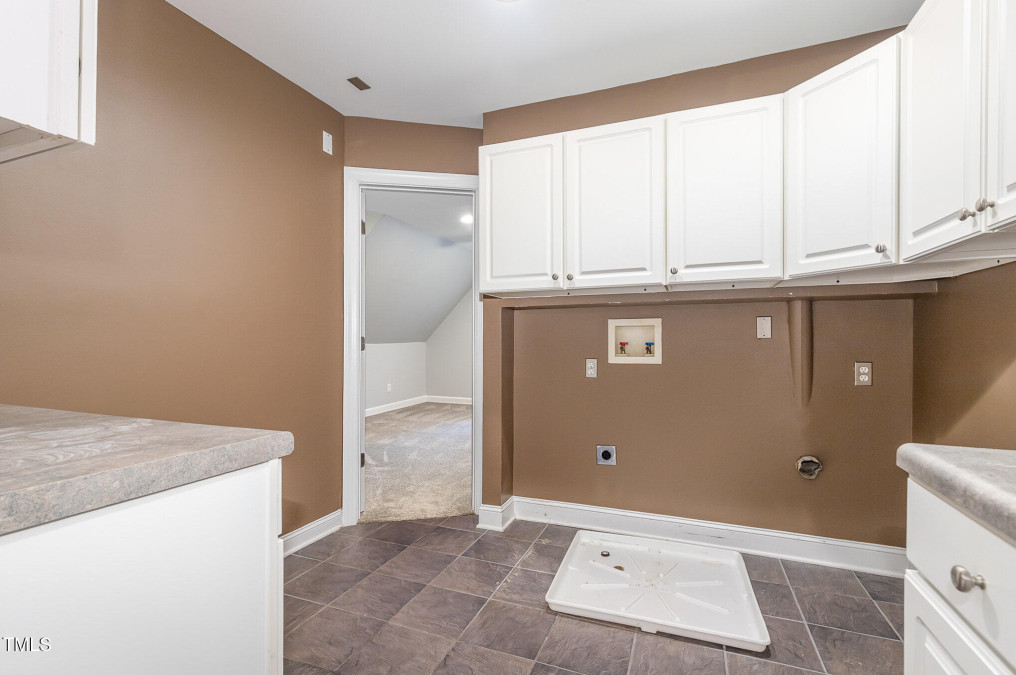 208 Camden Forest Dr Cary, NC 27518