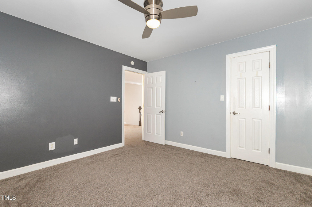 208 Camden Forest Dr Cary, NC 27518