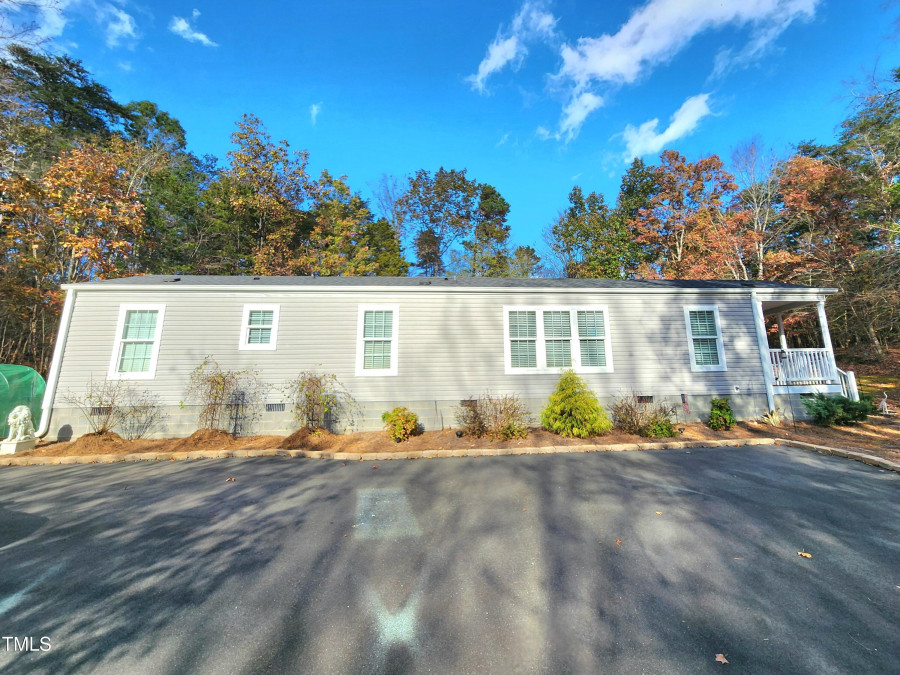 76 Old Nc Highway 57n Semora, NC 27343