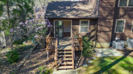 32 Clover Dr Chapel Hill, NC 27517