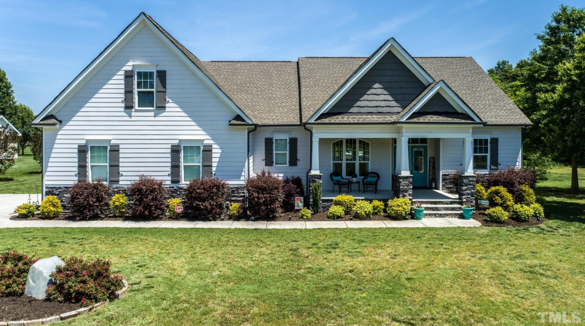 2605 Maple Hollow Ct Zebulon, NC 27597