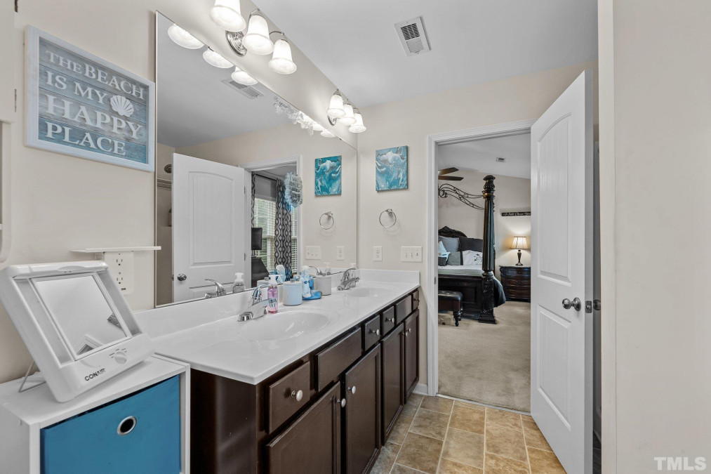 1923 Sinclair Tc Burlington, NC 27215