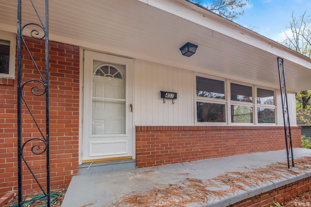 407 Hickory, Cary, NC 27513 Raleigh Realty