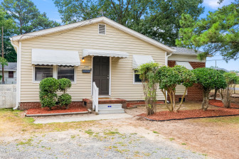 209 Ethel St Selma, NC 27576