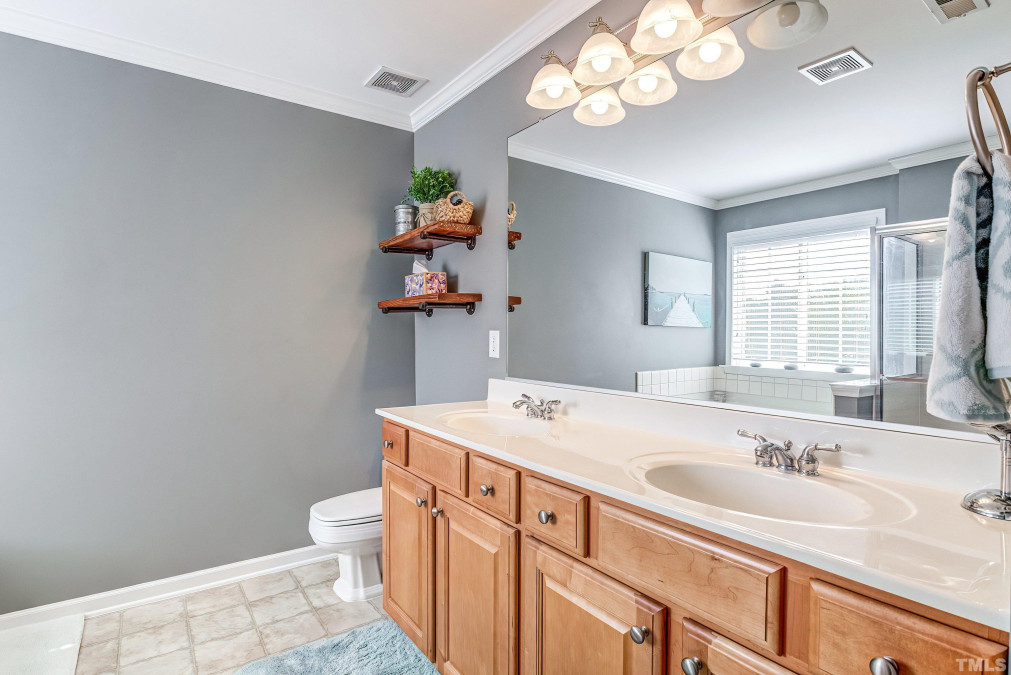 10628 Friendly Neighbor Ln Raleigh, NC 27614